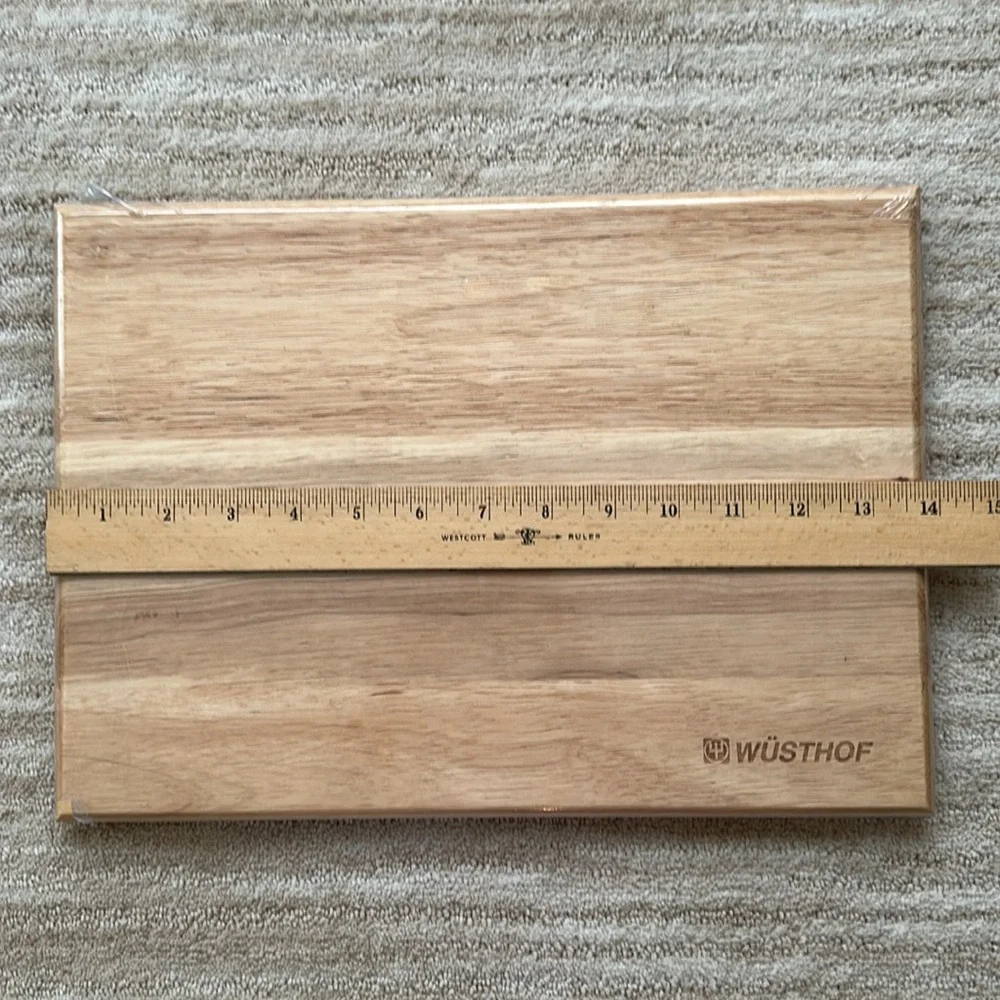 New Wüsthof Wooden Cutting Board 10 x 14 Inch